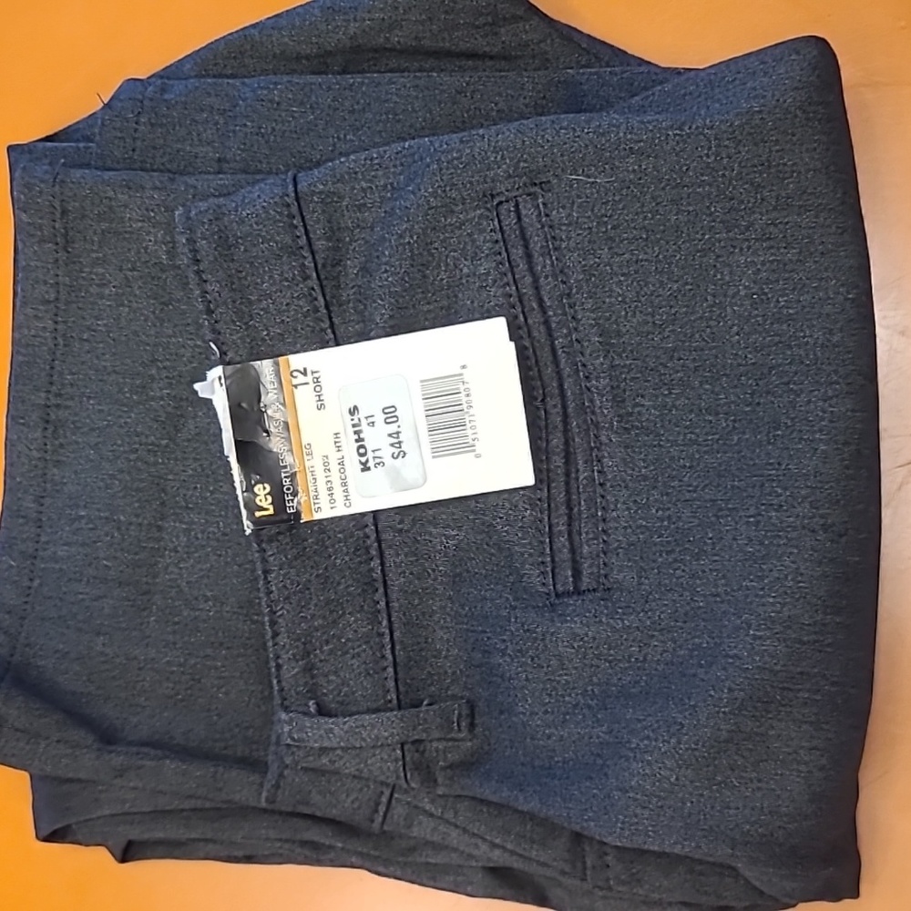 Lee Effortless Wash & Wear Women's Straight Leg Pants, 12 Short, Charcoal HTH